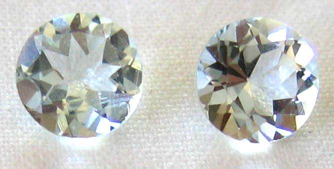 1 lot, 2 pieces 6.00mm round cut  aquamarines , T. W.  1.33cts