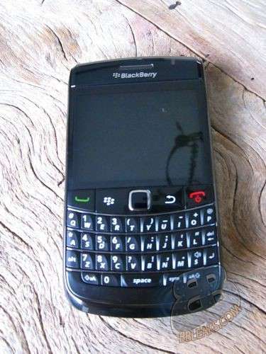 Blackberry Bold 9780 - Use Bis & Save on High Data Costs - Reduced to Clear - Fully Working