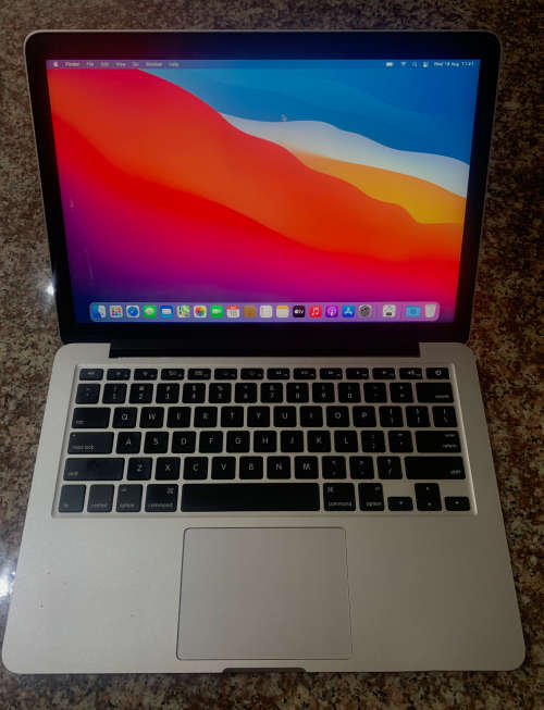 **LATE ENTRY** Apple MacBook Pro Retina 13 inch, i5 2.9Ghz, 512GB SSD, 8GB RAM **EXCELLENT CONDITION