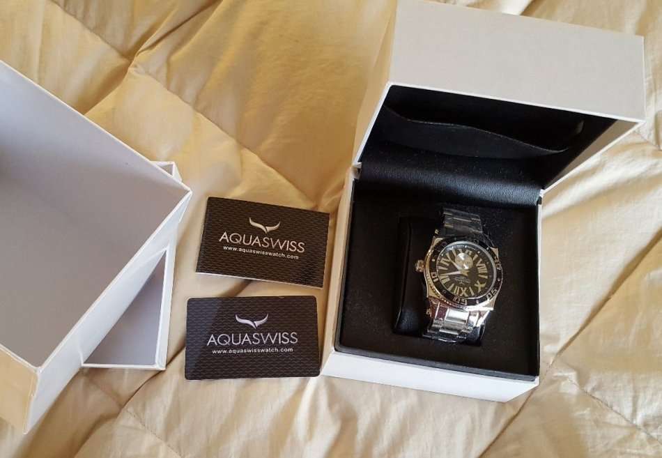 -I Genuine Swiss Watch I- Aquaswiss Unisex  Black/Silver Swissport G Watch