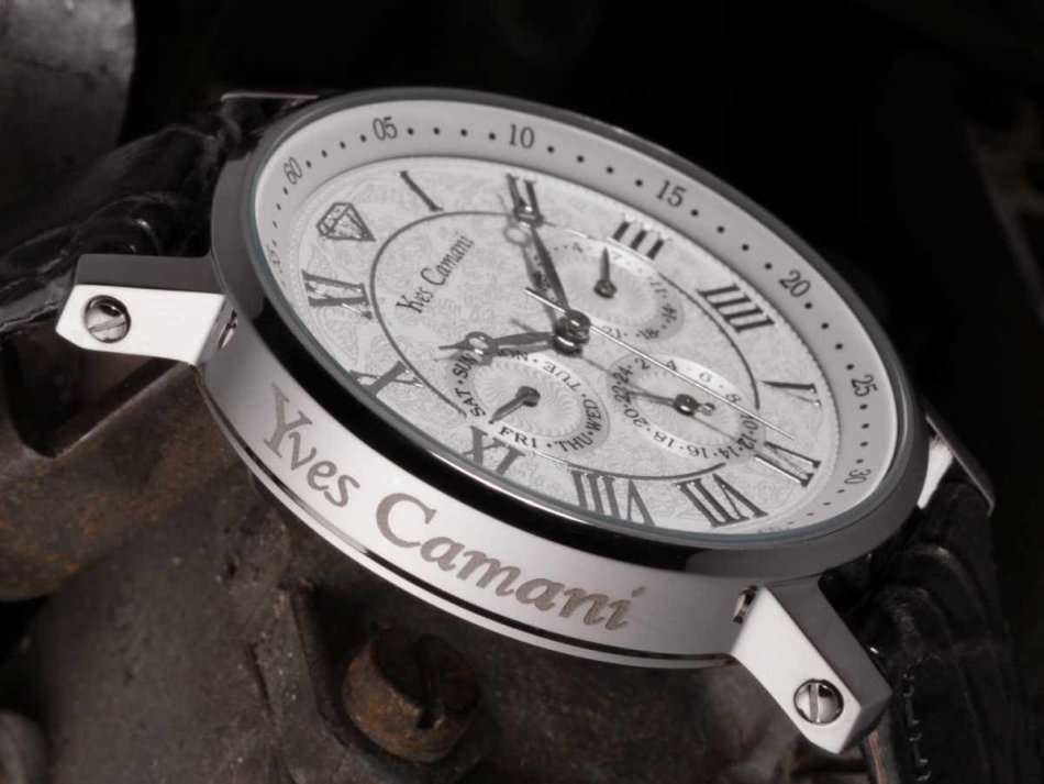 LATE ENTRY ! I GENUINE I EXCLUSIVE I YVES CAMANI BAROCCO SILVER MULTIFUNCTION DAY/DATE S/LESS WATCH