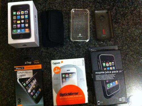 APPLE iPHONE 3GS 32GB WHITE - IMMACULATE ** ADDITIONAL ACCESSORIES INCLUDED**