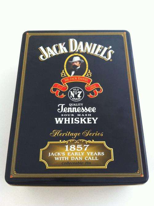 Jack Daniels 750ml in collectors tin with glasses