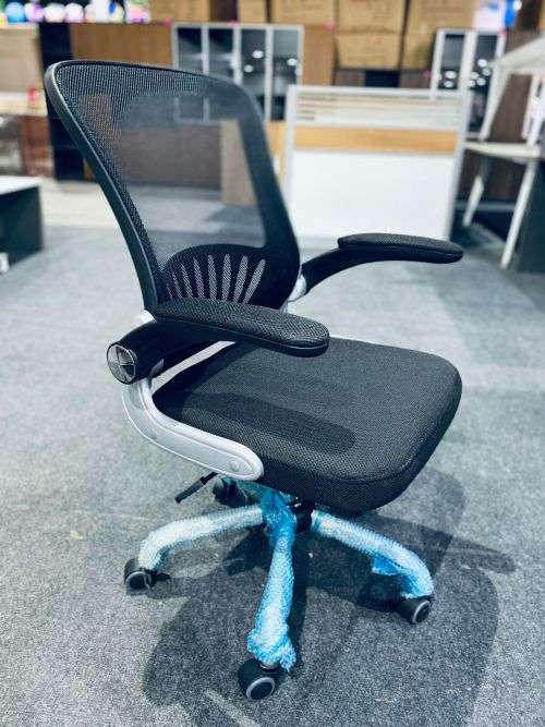 BRAND NEW Executive Comfortable Office Chair with Adjustable Height - Black