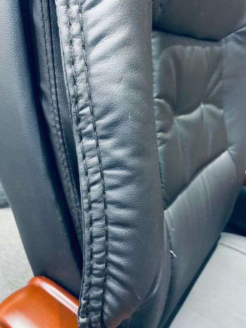 EXECUTIVE P.U LEATHER OFFICE CHAIR/EXECUTIVE CHAIR/ BUSINESS LEATHER STUDY CHAIR BACK CHAIR