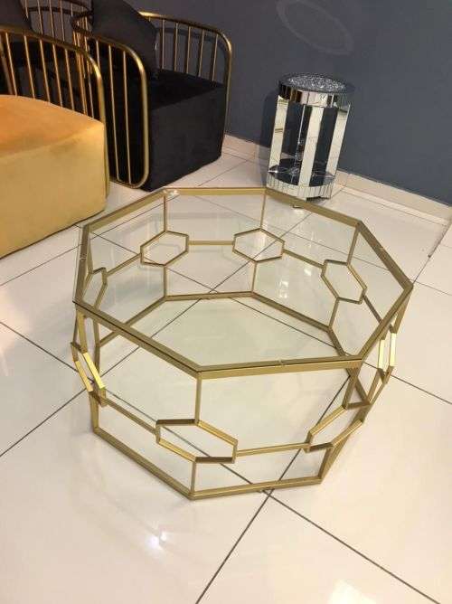 Beautiful Geometric Clear Tempered Glass Coffee Table