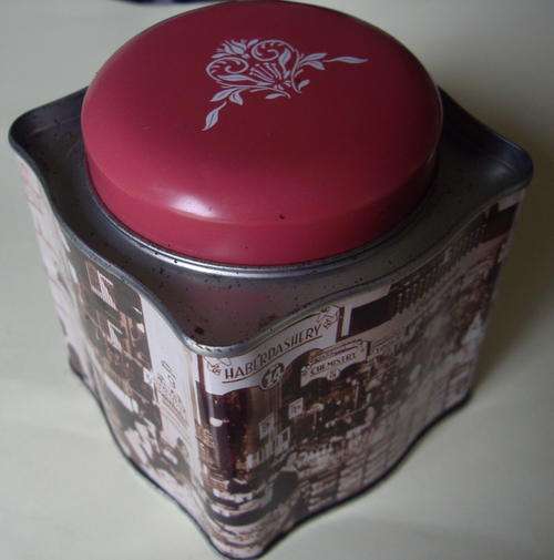 CHARMING TEA CADDY - PICS OF OLD WOOLWORTHS!!!!