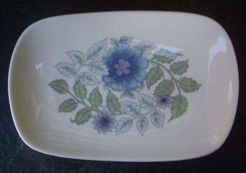 WEDGWOOD "CLEMENTINE" PIN DISH