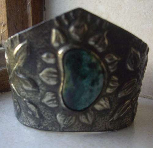 Pewter cuff bangle with ceramic. 70's