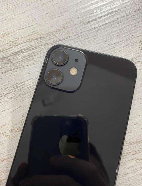 iphone 12 mini 64GB( 2 MONTH OLD)