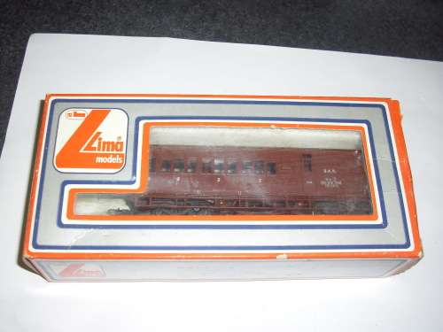 LIMA - South African conductors wagon
