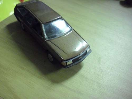 AUDI 100 avant - SCHABAK MODELL scale 1:43