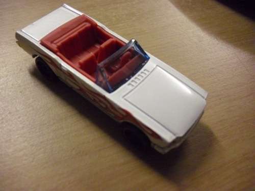 Hotwheels  - 65 Mustang Convertible