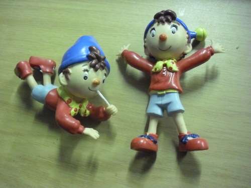 NODDY FIGURINES (2)