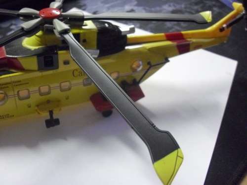 HELICOPTER - AGUSTA-WESTLAND EH101 CANADA RESCUE SCALE 1:72