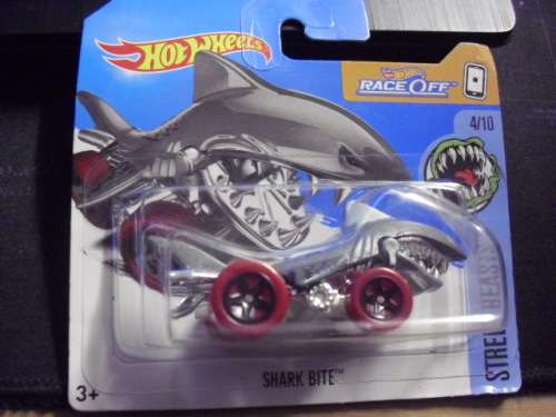 HOTWHEELS - SHARK BITE