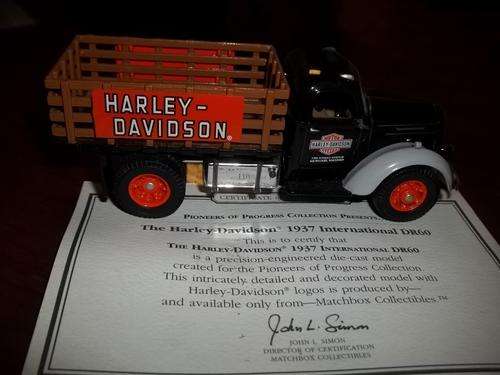 Harley davidson decal - International DR60 1937 - Matchbox