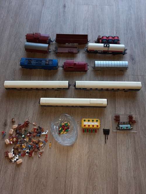 model trains x 12