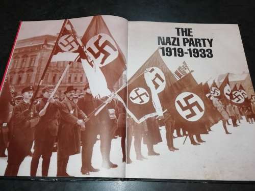 Ww2 German army regalia book