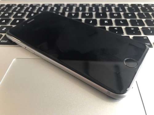 *Near-Mint* Apple iPhone 6s 16GB Space Gray - 6 Month Warranty