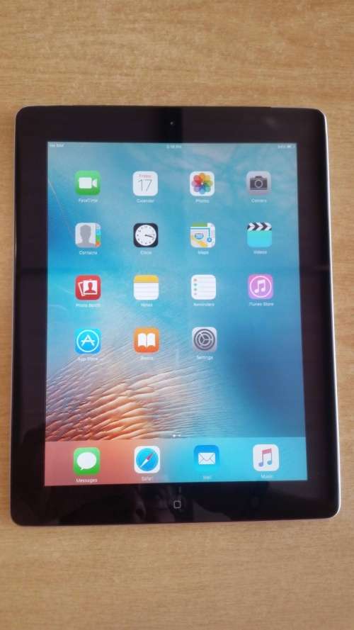 iPad 2 32gb Black WiFi + 3G (free cover)