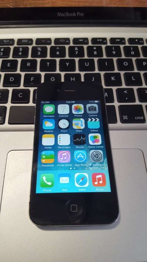 Classic! - iPhone 4 16gb Black (6 Month Warranty)