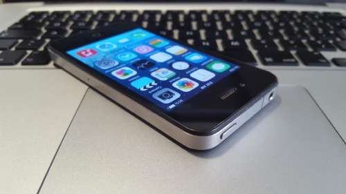 Classic! - iPhone 4 16GB Black