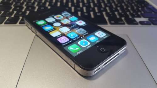 iPhone 4s 32GB Black (Free Cover)