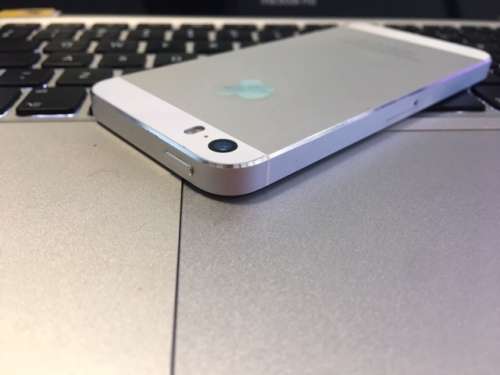 iPhone 5s 64GB Silver (6 Month Warranty)