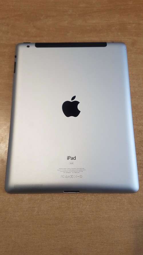 iPad 2 16GB Black WiFi + 3G {Great condition}