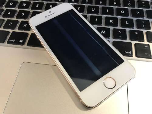 iPhone 5s 16GB Gold {Not Booting}