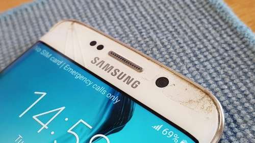 Samsung Galaxy S6 Edge 64GB White {Poor - cracked screen glass}