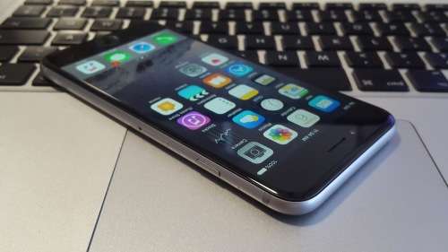 iPhone 6 64GB Space Gray {Good condition} (6 Month Warranty)