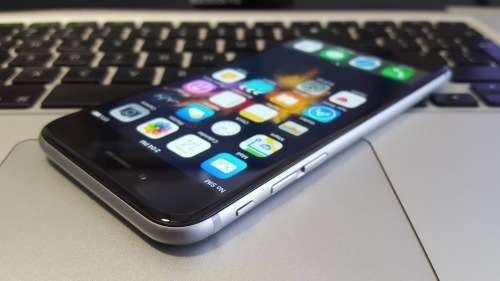 iPhone 6 64GB Space Gray {Great Condition} (6 Month Warranty)