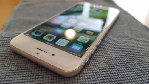 iPhone 6s 64GB Silver {Fantastic Condition}