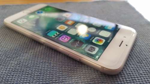 iPhone 6s 64GB Silver {Fantastic Condition}