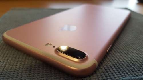 iPhone 7 plus 32GB Rose Gold {Fantastic Condition} (6 Month Warranty)
