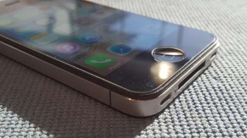 iPhone 4s 16GB Black {Good Condition} (6 Month Warranty)