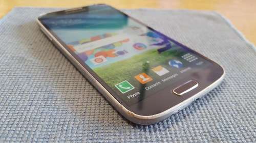 Samsung Galaxy S4 Black 16GB {7/10}