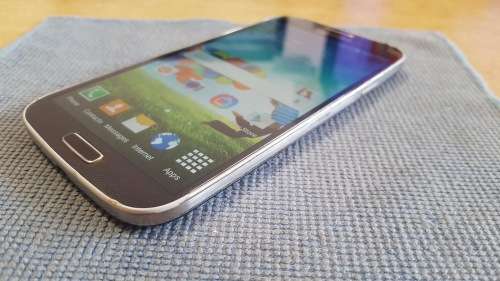 Samsung Galaxy S4 Black 16GB {7/10}