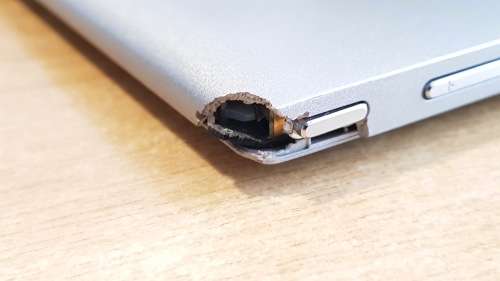 Dell Inspiron 7359 2-in-1 Silver (Laptop/Tablet transformer!) {Good Condition! 9/10}