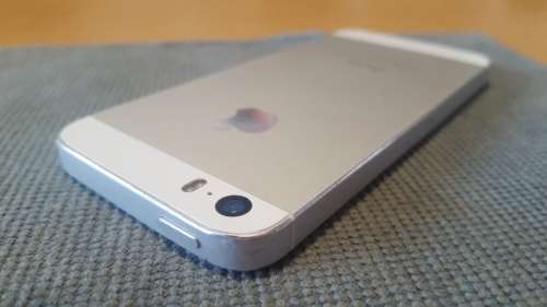 iPhone 5 16GB Silver {Good Condition 8/10} (6 Month Warranty)