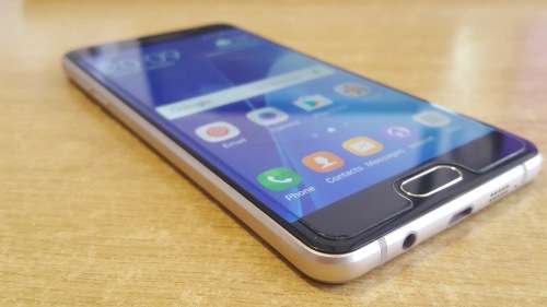 Galaxy A5 (2016 Edition) Gold 16GB {9.5/10 - Fantastic} (6 Month Warranty)