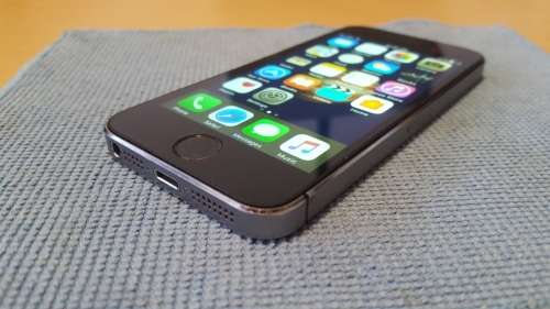 iPhone 5s 16GB Space Grey {Good Condition 6.5/10} (6 Month Warranty)