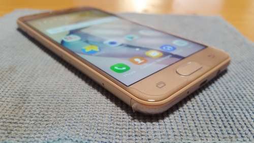 Samsung Galaxy J5 Prime 16GB Gold {Mint Condition 10/10} (6 Month Warranty)