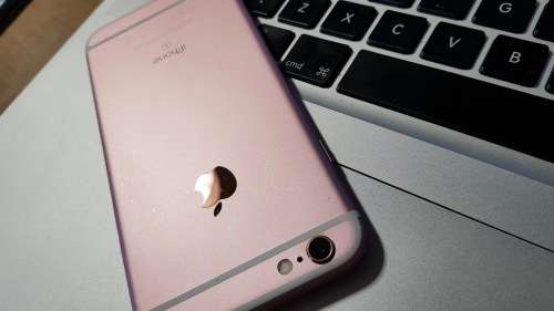 iPhone 6s 64GB Rose Gold {9/10} (6 Month Warranty) - *Pre-Loved*