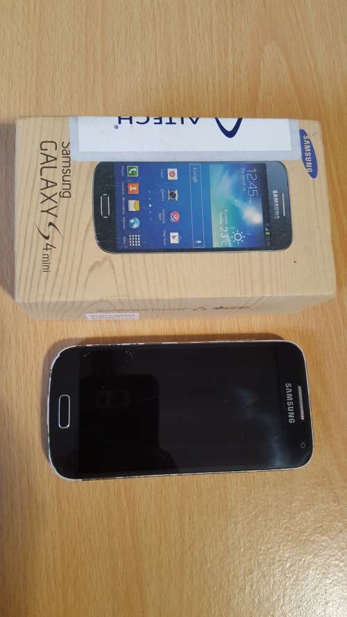 Samsung S4 Mini (Dead LCD) Great for spares