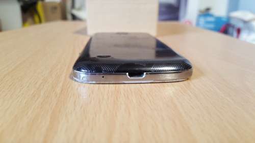 Samsung S4 Mini (Dead LCD) Great for spares