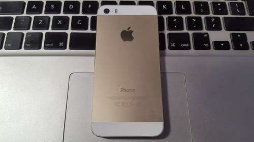 iPhone 5s 16GB Gold {9/10} (6 Month Warranty)