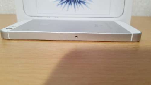 iPhone SE 16GB Silver Classic - Weekend Special - 6 Month Warranty